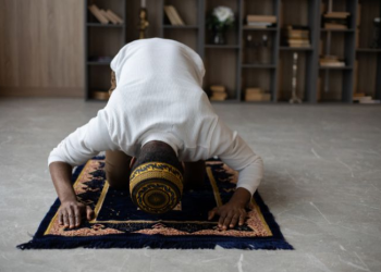 Perbaiki Sholat untuk Hidup yang Tertata