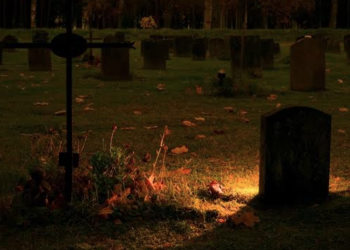 Amalann untuk menerangi kubur