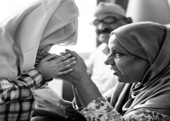 Berbakti kepada kedua orang tua