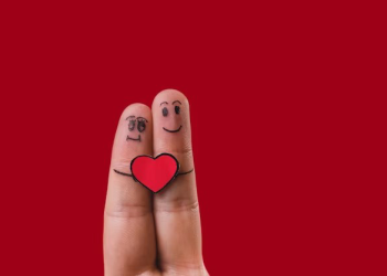 Mengelola perasaan cinta