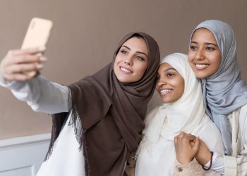 Menjalin pertemanan menurut Imam Al-Ghazali