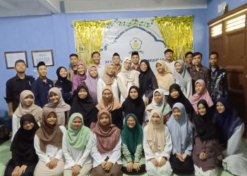 Seminar Kesehatan Pesantren Riset Al-Muhtada