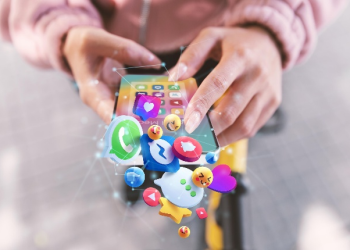 Bijak Bersosial Media untuk Menghindari Hoax