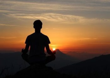 Menjaga Keseimbangan Hidup dengan Kesehatan Hati