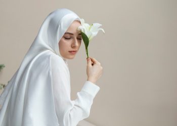 Bukan Soal Fisik! Beginilah Kecantikan Sesungguhnya Bagi Seorang Muslimah