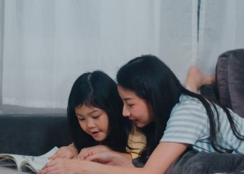 Tanggung Jawab Ibu Mendidik Anak