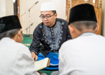 Taukah Kamu Tugas Pembimbing dan Pengajar Kepada Muridnya, Simak Penjelasan Berikut Ini!