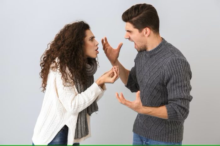 A married couple fighting, beacuse of Takhbib