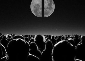 sejarah terbelahnya bulan