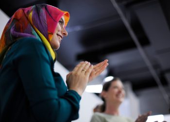 Ilustrasi kepemimpinan perempuan dalam islam