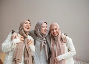 Ilustrasi peran dan status perempuan dalam islam