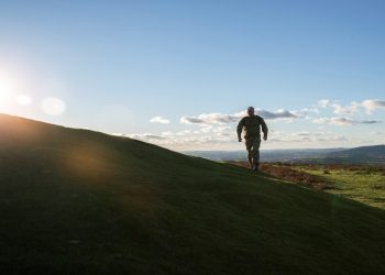 Ilustrasi husnudzon dalam menjalani hidup