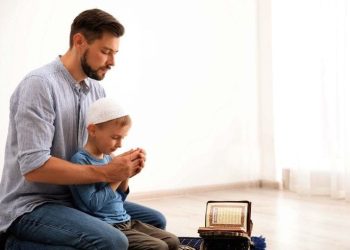 Ilustrasi mengusahakan orang tua masuk surga