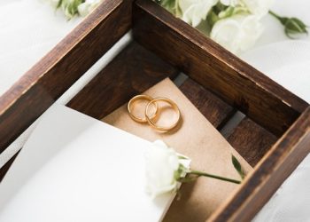 Ketika Cinta Tak Terucap, Biarlah Allah yang Menentukan