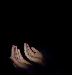 Saat Badai Datang, Keyakinan dan Cinta Menjadi Pelita