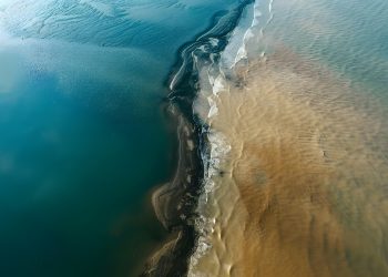 Menguak Berbagai Fenomena Alam yang Tercantum dalam Kitab Suci Al-Qur’an