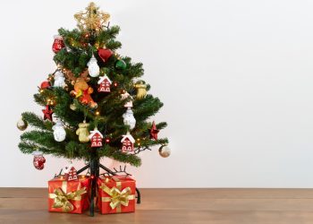 Sharing Hadiah Natal? Bagaimana Hukum nya?