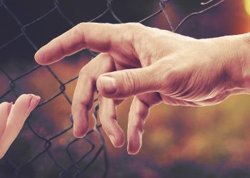 Memahami Konsep Berbuat Baik Terhadap Diri, Orang Lain, dan Lingkungan