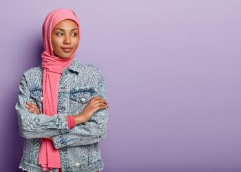 Bisakah Menjadi Wanita Salehah di Akhir Zaman? Yuk Simak, Amalan Ini Rahasianya!