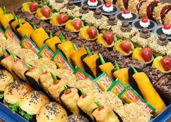 Mengungkap Asal-Usul Takjil, Sajian Manis Saat Berbuka Puasa