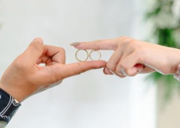 Ta’aruf vs. Pacaran: Antara Syariat dan Kebiasaan