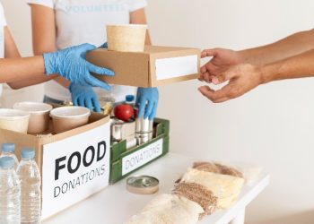 Alasan di Anjurkan Bersedekah di Bulan Ramadhan