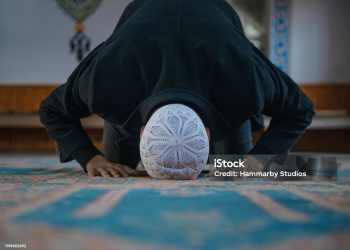 Tarawih dan Tahajud: Dua Qiamulail dan Perbedaannya