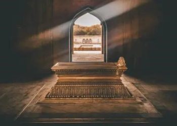 Kematian Tak Menunggu Siap: Hidup yang Berarti atau Sekadar Berjalan?