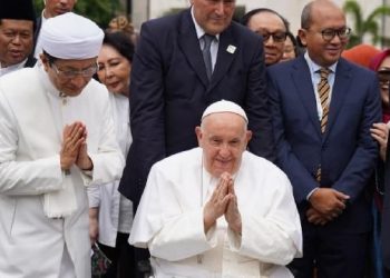 Kenapa Jabatan Khalifah Tak Bisa Disamakan dengan Paus Maupun Presiden?