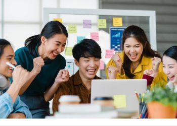 Menjadi Lilin Kecil di Tengah Kegelapan:  Peran Pemuda dalam Membawa Perubahan