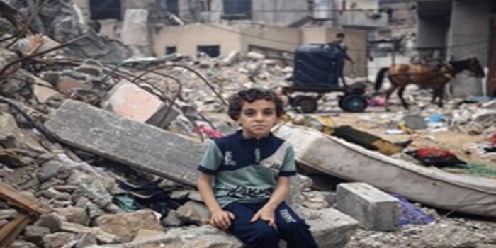 ilustrasi Gambar Seorang anak kecil yang hidup di gaza (almuhtada.org - unicef.com)