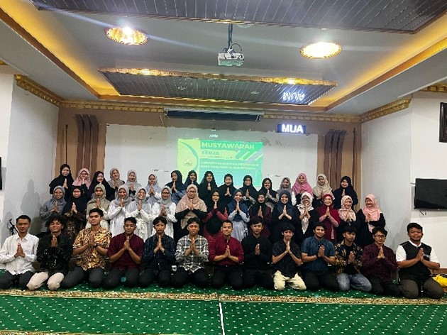 Foto Fungsionaris FMI UNNES (foto pribadi - almuhtada.org)