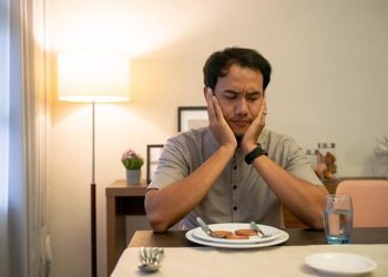 Al-Qur’an Menjawab: Kamu Sering Mengantuk Setelah Makan? Ternyata Ini Alasannya