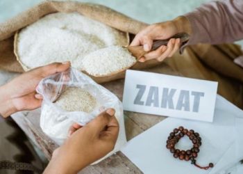 Apakah Zakat dan Sedekah Bisa Menghapus Kemiskinan Kita?