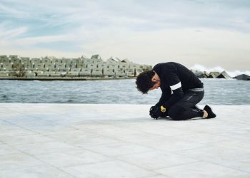 Terlihat Bahagia Tapi Ternyata Sedang Disiksa, Inilah Istidraj yang Sering Salah Dipahami