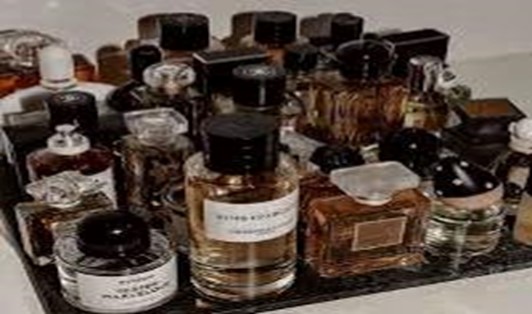 ilustrasi gambar parfum yang disukai rasulullah (pinterest.com - almuhtada.org)