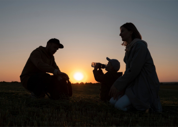 Mustajabnya Doa Orang Tua, Kekuatan Tersembunyi di Balik Kasih Sayang