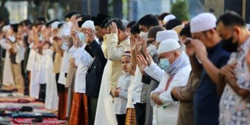 Benarkah Allah Lebih Menyukai Amalan Ibadah yang Sedikit?