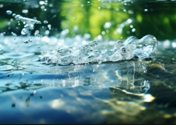 Belajar dari Air: Kesederhanaan dan Kejernihan dalam Menjalani Hidup