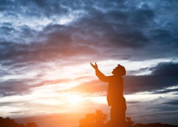 Bagaimana Adab dalam Berdoa? Yuk Simak!