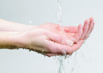 Bolehkah Bersuci (Istinja) Tidak Menggunakan Air? Simak Penjelasannya!