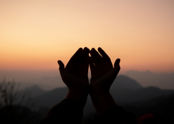 Perbedaan Ila Ruhi, Ila Arwahi, Ila Hadrati saat Mengirimkan Al-Fatihah