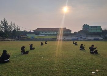 Kadang yang Kuat Itu Bukan yang Tak Menangis Tapi yang Tak Menyerah! Benarkah?