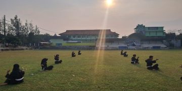 Kadang yang Kuat Itu Bukan yang Tak Menangis Tapi yang Tak Menyerah! Benarkah?