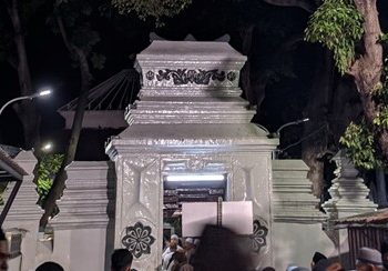 Mbah Sholeh dan Mbah Bolong: Dua Figur Melegenda di Pemakaman Ampeldenta