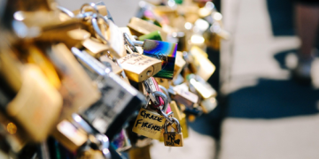 Boleh Jatuh Cinta, Tapi Ada Caranya