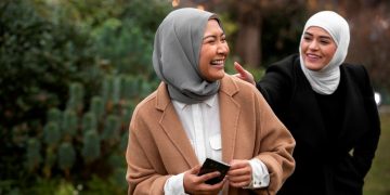 Belajar Menjadi Sebenar-benarnya Manusia