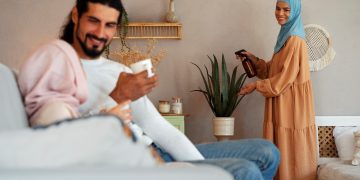 Sesanjan: Tradisi Berkunjung ke Sanak Saudara oleh Pengantin Baru