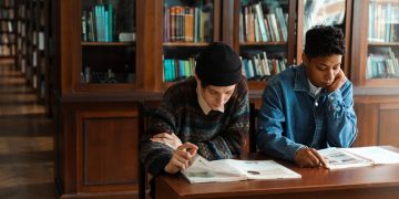 Menjaga Iman di Tengah Kesibukan Kampus