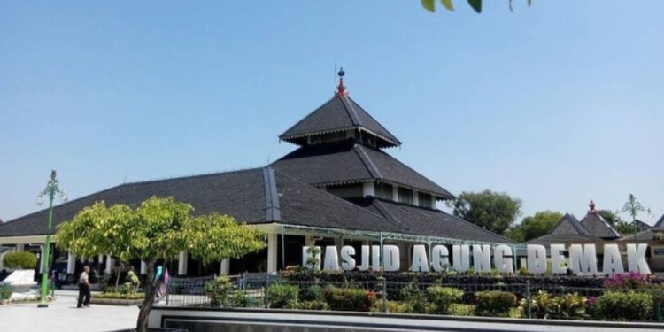 Perjalanan Sunan Kalijaga Mencari Kayu Jati dan Sejarah Penamaan Daerah-daerah di Semarang